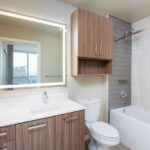 888-bellevue-apartments-bathroom